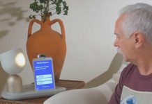 Ancianos reciben «robots cuidadores» para combatir la soledad Ancianos reciben "robots cuidadores" para combatir la soledad