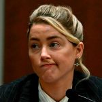 Amber Heard se irá a vivir al desierto luego de su juicio Amber Heard se mudará a una mansión en el desierto luego de su juicio