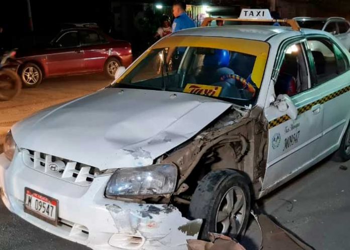 Invasión de carril deja a una persona gravemente lesionada en Managua