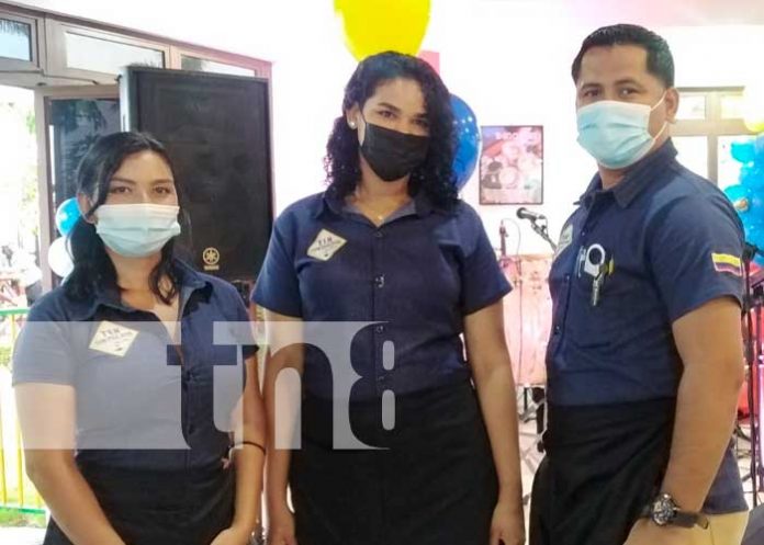 Thina Steak House abrió sus puertas en el Puerto Salvador Allende