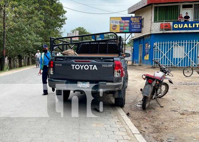 Motociclista lesionado tras sufrir un accidente en Jalapa