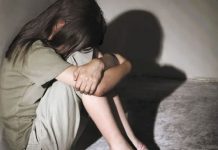 ¡Degenerado! Masajista arrestado por violar 12 veces a una menor, España Menor es abusada por masajista en España