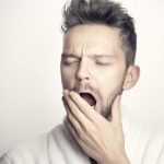 Científicos muestran cuántas horas debes de dormir después de los 40 Científicos revelan cuántas horas debes de dormir