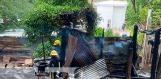 Familia queda en la intemperie al quemarse su vivienda en Juigalpa