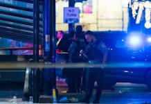 Fuerte tiroteo en Chicago dejó 2 personas muertas y 8 heridas Fuerte tiroteo en Chicago dejó 2 personas muertas y 8 heridas