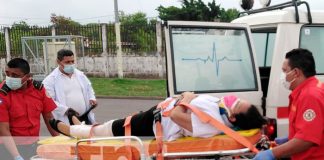 Mujer resulta con fractura tras accidentarse en Managua