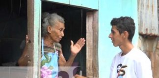 Juventud Sandinista entrega paquetes alimenticios en Granada