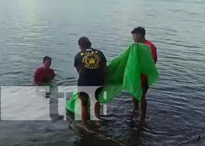 ¡Trágico! Hombre que sufría de epilepsia muere ahogado en la Laguna de Apoyo