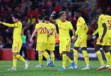 Liverpool remonta 2-1 al Southampton y mantiene opciones de título liverpool, roberto, firmino, aston, villa,