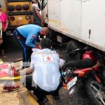 Bus sin frenos desata momentos de terror en Las Piedrecitas, Managua Escena del aparatoso accidente en Managua