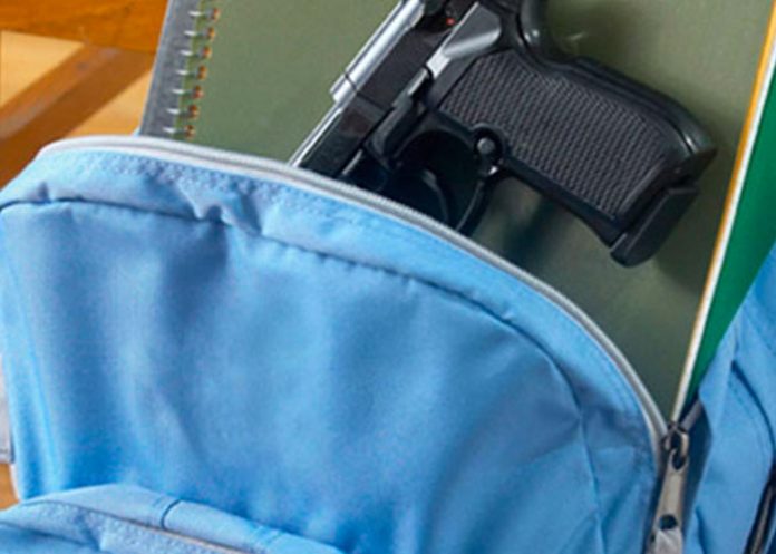 Aumentan medidas de seguridad en escuelas de Houston