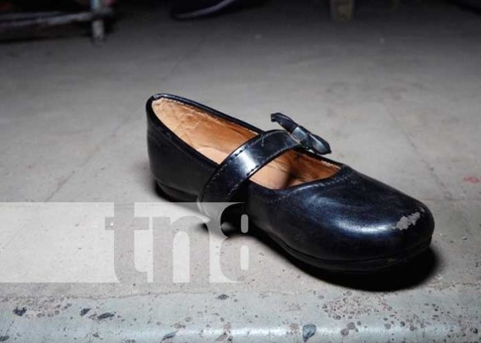 agresion-managua-12 Zapato de una niña. Referencia a caso de agresión sexual en Managua