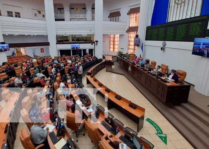 asamblea-club-003 Sesión desde la Asamblea Nacional de Nicaragua