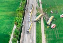 Descarrilamiento de tren en Austria dejó un muerto y 13 heridos Descarrilamiento de tren en Austria dejó un muerto y 13 heridos