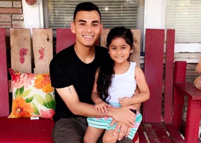 Intentó llamar a la policía en tiroteo de Texas
