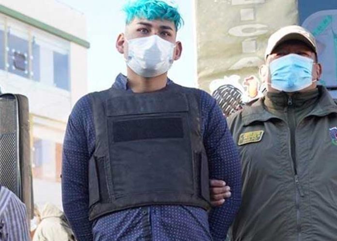 ¡Trágico! Hijo endemoniado mató a su papá de 67 puñaladas en Bolivia