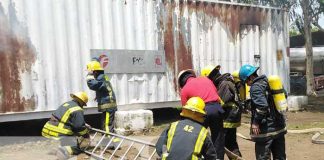 Prácticas para nuevos aspirantes a bomberos en Managua