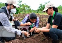 Estudiantes que forman parte de la Universidad en el Campo en Nicaragua