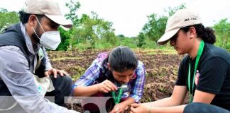 Estudiantes que forman parte de la Universidad en el Campo en Nicaragua