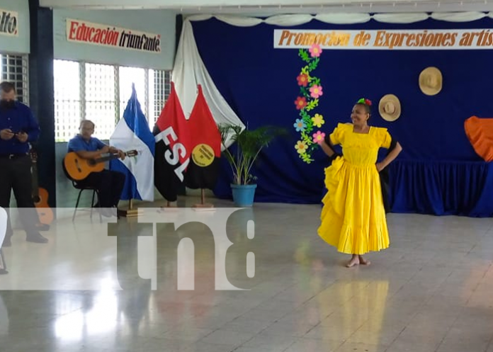 Foto: Actividad en el colegio Ramírez Goyena