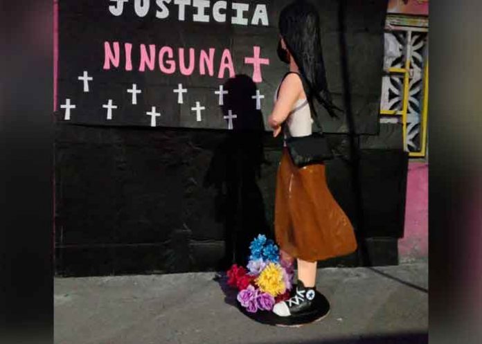 Piñatería Ramírez crea ejemplar de Debanhi Escobar y las redes estallan