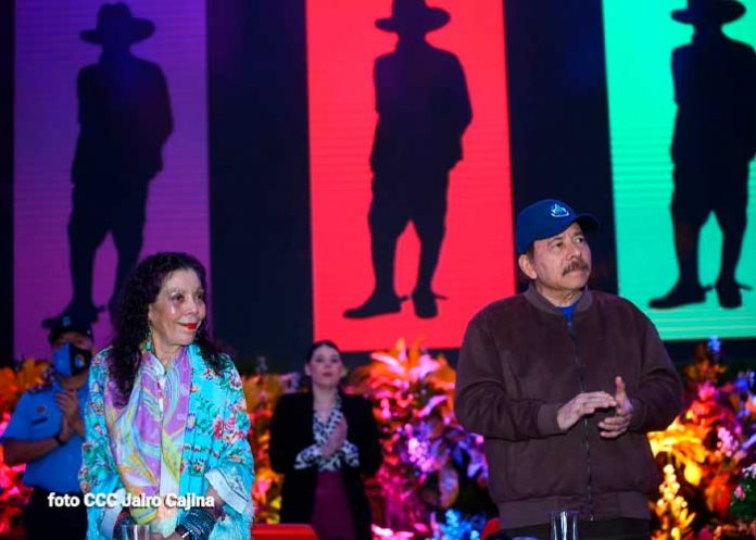 dos-dignidad-1 Acto en conmemoración del Día de la Dignidad Nacional, presidido por el Comandante Daniel Ortega y la Vicepresidenta Rosario Murillo