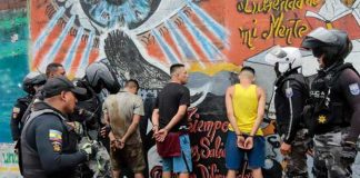 Más de 100 reos prófugos y 43 muertos tras violento motín en Ecuador