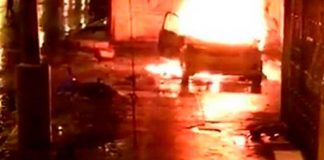 ¡Violencia sin freno en Ecuador! Explotan dos carros bomba en Esmeralda