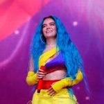 ¡Sorprendente! Karol G premió a fan por escoger maestría en vez de concierto ¡Sorprendente! Karol G premió a fan por escoger maestría en vez de concierto