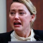 ¡Entre lágrimas! Amber declara que Johnny Depp la violó con una botella