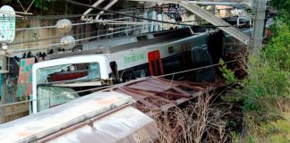 Dantesco choque de trenes en España deja un muerto y más de 80 heridos