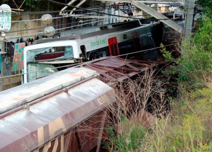 Dantesco choque de trenes en España deja un muerto y más de 80 heridos