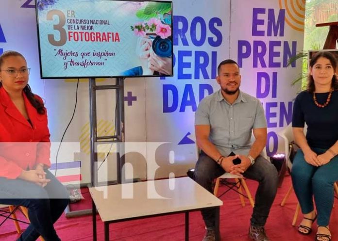Presentación del concurso de fotografía para la mujer en Nicaragua