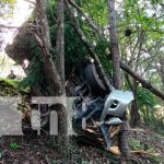 Milagroso: Conductor sale ileso tras aparatoso accidente en Matagalpa Accidente de tránsito en carretera Matagalpa - La Dalia