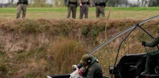 ¿Suerte o milagro? Rescatan a tres hondureños atrapados en el Río Bravo