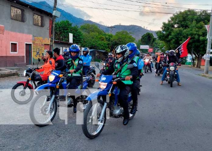 Caravana en las calles de Jinotega para conmemorar al General Sandino