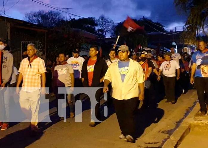 Militantes sandinistas en Juigalpa durante diana por el Día de la Dignidad Nacional