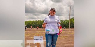 En el Día de las madres, entregan lotes en Villa Esperanza en Managua