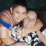 Crónica TN8: «Mi abuela tomó el rol de madre y nunca me hizo falta nada» Crónica TN8 premia a una madre abnegada de avanzada edad