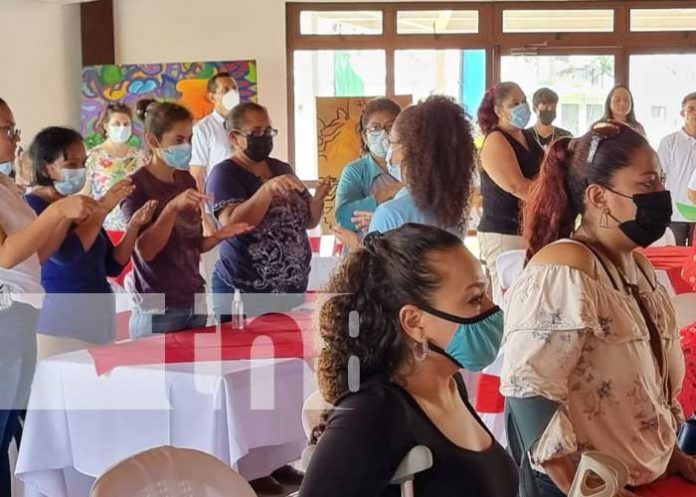 Celebración a madres con discapacidad en Managua, Nicaragua