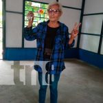 Adultas mayores reciben viviendas dignas en Managua Entrega de viviendas dignas a familias en Managua