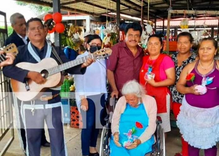 Carazo: Vivanderas son homenajeadas por la Alcaldía de San Marcos