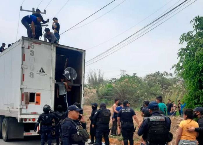 Más de 300 migrantes hallados en un tráiler en México ¡iban deshidratados!