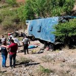 Volcadura en autobús ocasiona que 6 migrantes no logren «sueño americano» Volcadura en autobús ocasiona que 6 migrantes no logren "sueño americano"