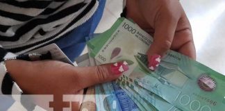 Trabajadores de la salud reciben salario adelantado de junio