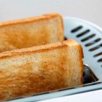 Ojo: Estos son los riesgos de comer pan muy tostado