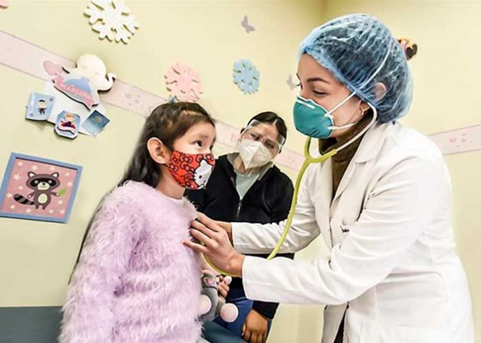 Emiten alerta epidemiológica por una misteriosa hepatitis en Perú