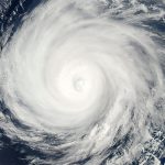 "Peligro de inundaciones" ciclón golpea 2 regiones más de América Latina