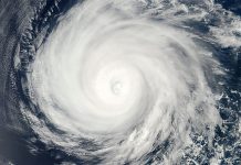 «Peligro de inundaciones» ciclón golpea 2 regiones más de América Latina "Peligro de inundaciones" ciclón golpea 2 regiones más de América Latina