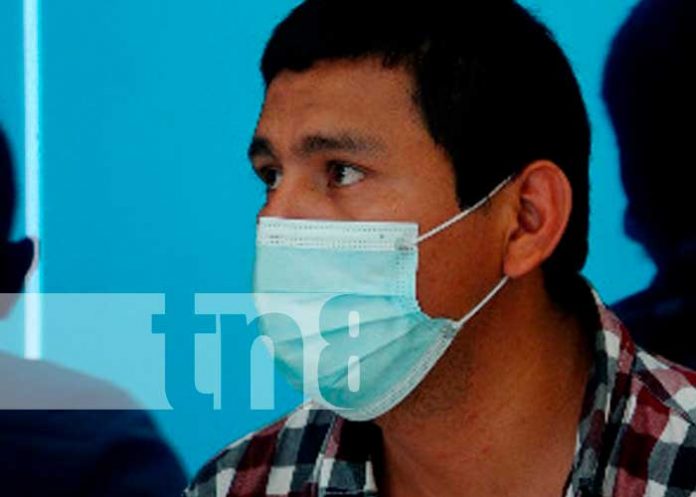 Padre de familia solicita apoyo para construir su casita